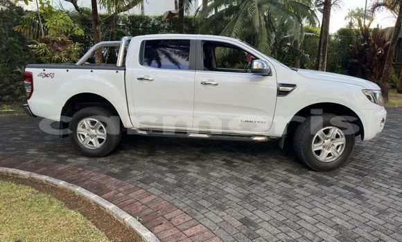 Buy Used Ford Ranger White Car in Curepipe in Plaines Wilhems District Buy Used Ford Ranger White Car in Curepipe in Plaines Wilhems District