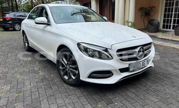 Buy Used Mercedes-Benz C–Class White Car in Curepipe in Plaines Wilhems District Buy Used Mercedes-Benz C–Class White Car in Curepipe in Plaines Wilhems District