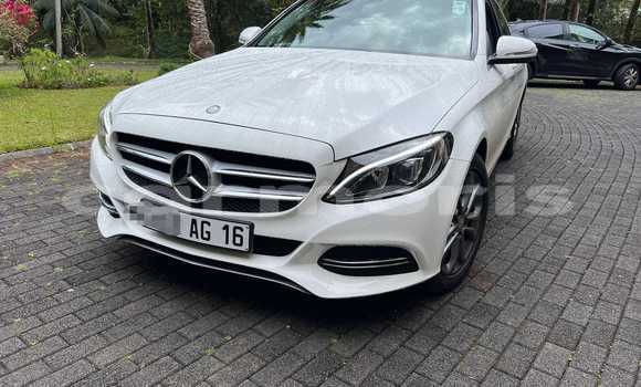 Buy Used Mercedes-Benz C–Class White Car in Curepipe in Plaines Wilhems District Buy Used Mercedes-Benz C–Class White Car in Curepipe in Plaines Wilhems District