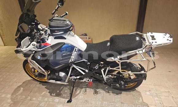 Buy Used BMW R1200GS Adventure Blue Bike in Bel Ombre in Savanne