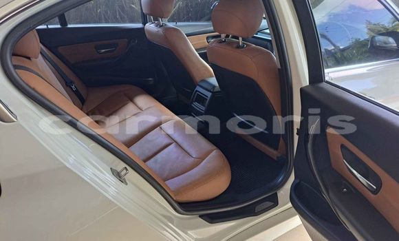 Acheter Occasion Voiture BMW 3–Series Blanc à Vacoas–Phoenix, Plaines Wilhems District Acheter Occasion Voiture BMW 3–Series Blanc à Vacoas–Phoenix, Plaines Wilhems District