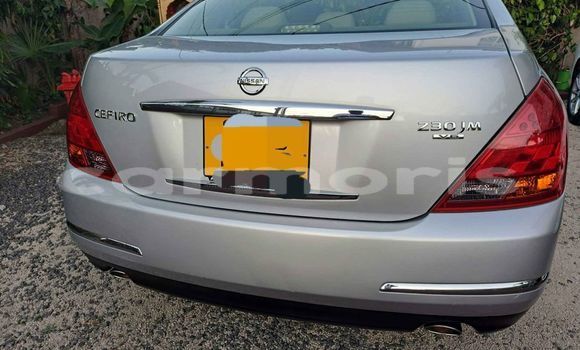 Acheter Occasion Voiture Nissan Cefiro Gris à Vacoas–Phoenix, Plaines Wilhems District Acheter Occasion Voiture Nissan Cefiro Gris à Vacoas–Phoenix, Plaines Wilhems District