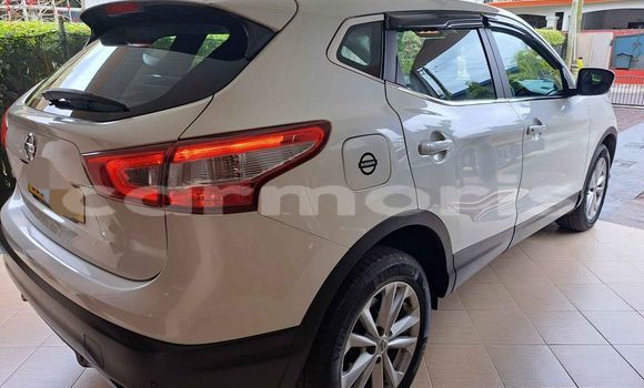 Acheter Occasion Voiture Nissan Qashqai Blanc à Vacoas–Phoenix, Plaines Wilhems District Acheter Occasion Voiture Nissan Qashqai Blanc à Vacoas–Phoenix, Plaines Wilhems District