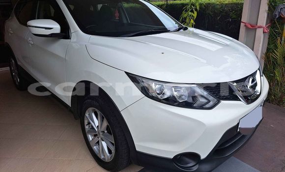Acheter Occasion Voiture Nissan Qashqai Blanc à Vacoas–Phoenix, Plaines Wilhems District Acheter Occasion Voiture Nissan Qashqai Blanc à Vacoas–Phoenix, Plaines Wilhems District