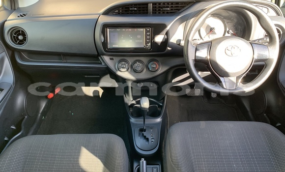 Buy Used Toyota Vitz White Car in Verdun in Moka Buy Used Toyota Vitz White Car in Verdun in Moka