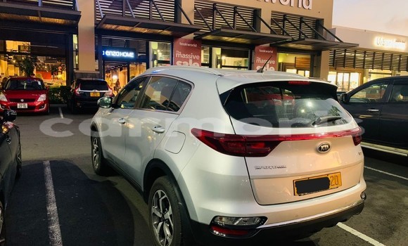 Buy Used Kia Sportage Silver Car in Port Louis in Port Louis District Buy Used Kia Sportage Silver Car in Port Louis in Port Louis District