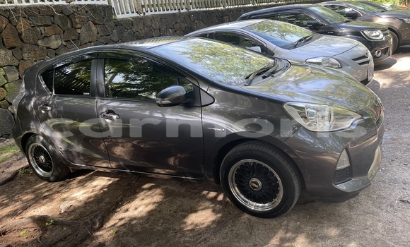 Buy Used Toyota Aqua Other Car in Chamouny in Savanne Buy Used Toyota Aqua Other Car in Chamouny in Savanne