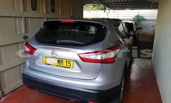 Buy Used Nissan Qashqai Silver Car in Beau Bassin–Rose Hill in Plaines Wilhems District Buy Used Nissan Qashqai Silver Car in Beau Bassin–Rose Hill in Plaines Wilhems District