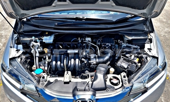 Buy Used Honda fit Silver Car in Quatre Bornes in Plaines Wilhems District Buy Used Honda fit Silver Car in Quatre Bornes in Plaines Wilhems District