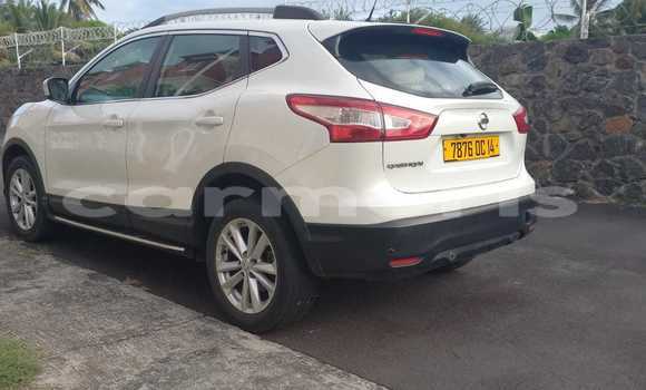 Buy Used Nissan Qashqai White Car in Beau Bassin–Rose Hill in Plaines Wilhems District Buy Used Nissan Qashqai White Car in Beau Bassin–Rose Hill in Plaines Wilhems District