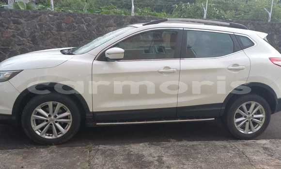 Buy Used Nissan Qashqai White Car in Beau Bassin–Rose Hill in Plaines Wilhems District Buy Used Nissan Qashqai White Car in Beau Bassin–Rose Hill in Plaines Wilhems District