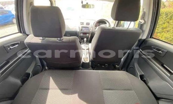 Buy Used Suzuki SX4 White Car in Albion in Black River District Buy Used Suzuki SX4 White Car in Albion in Black River District