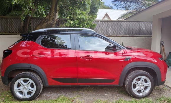 Buy Used Renault Duster Red Car in Rivière du Rempart in Rivière du Rempart District