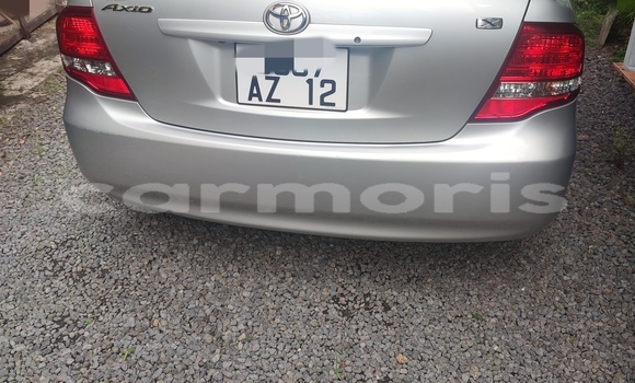 Buy Used Toyota Axio Silver Car in Mahébourg in Grand Port District Buy Used Toyota Axio Silver Car in Mahébourg in Grand Port District