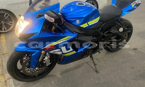 Buy Used Suzuki GSX–R Blue Bike in Port Louis in Port Louis District Buy Used Suzuki GSX–R Blue Bike in Port Louis in Port Louis District