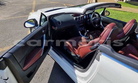 Buy Used Peugeot 308 White Car in Tamarin in Black River District Buy Used Peugeot 308 White Car in Tamarin in Black River District