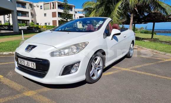 Buy Used Peugeot 308 White Car in Tamarin in Black River District Buy Used Peugeot 308 White Car in Tamarin in Black River District