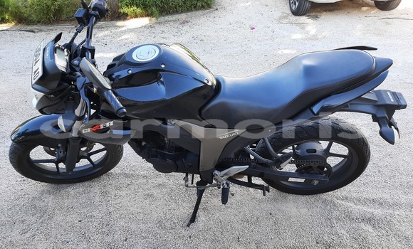 Acheter Occasion Moto Suzuki GSX Noir à Tamarin, Black River District Acheter Occasion Moto Suzuki GSX Noir à Tamarin, Black River District