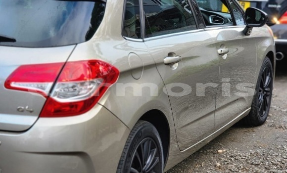 Buy Used Citroen C4 Beige Car in Beau Bassin–Rose Hill in Plaines Wilhems District Buy Used Citroen C4 Beige Car in Beau Bassin–Rose Hill in Plaines Wilhems District