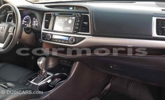 Buy Import Toyota Highlander Other Car in Import - Dubai in Agalega Islands Buy Import Toyota Highlander Other Car in Import - Dubai in Agalega Islands