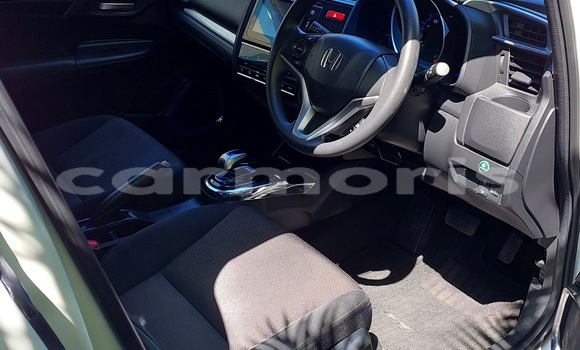 Buy Used Honda fit White Car in Vacoas–Phoenix in Plaines Wilhems District Buy Used Honda fit White Car in Vacoas–Phoenix in Plaines Wilhems District