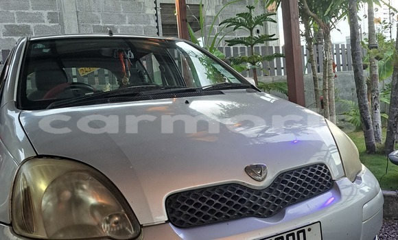 Buy Used Toyota Vitz Silver Car in Camp Ithier in Flacq Buy Used Toyota Vitz Silver Car in Camp Ithier in Flacq