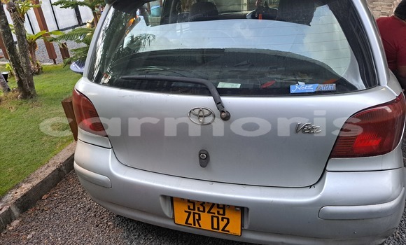 Buy Used Toyota Vitz Silver Car in Camp Ithier in Flacq Buy Used Toyota Vitz Silver Car in Camp Ithier in Flacq