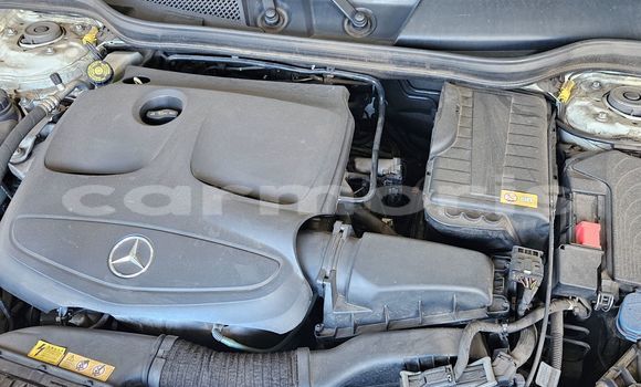 Buy Used Mercedes-Benz GLA-klasse White Car in Quatre Bornes in Plaines Wilhems District Buy Used Mercedes-Benz GLA-klasse White Car in Quatre Bornes in Plaines Wilhems District