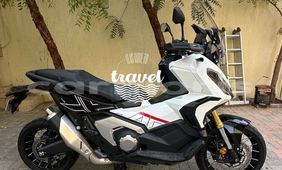 Acheter Occasion Moto Honda X-ADV Blanc à Port Louis, Port Louis District Acheter Occasion Moto Honda X-ADV Blanc à Port Louis, Port Louis District