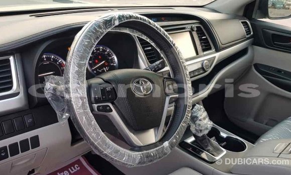 Buy Import Toyota Highlander Other Car in Import - Dubai in Agalega Islands Buy Import Toyota Highlander Other Car in Import - Dubai in Agalega Islands