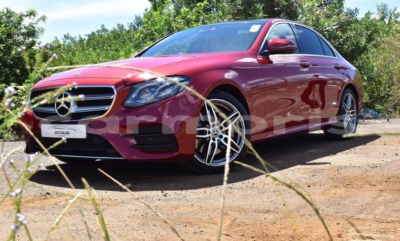 Buy Used Mercedes Viano Red Car in Port Louis in Port Louis District Buy Used Mercedes Viano Red Car in Port Louis in Port Louis District