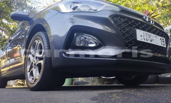 Buy Used Hyundai Accent Black Car in Port Louis in Port Louis District Buy Used Hyundai Accent Black Car in Port Louis in Port Louis District
