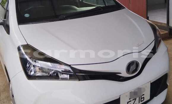 Buy Used Toyota Vitz White Car in Curepipe in Plaines Wilhems District Buy Used Toyota Vitz White Car in Curepipe in Plaines Wilhems District