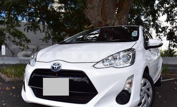 Buy Used Toyota Aqua White Car in Curepipe in Plaines Wilhems District Buy Used Toyota Aqua White Car in Curepipe in Plaines Wilhems District