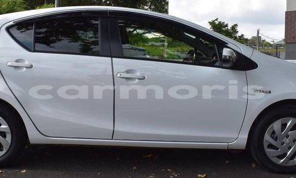 Buy Used Toyota Aqua White Car in Curepipe in Plaines Wilhems District Buy Used Toyota Aqua White Car in Curepipe in Plaines Wilhems District