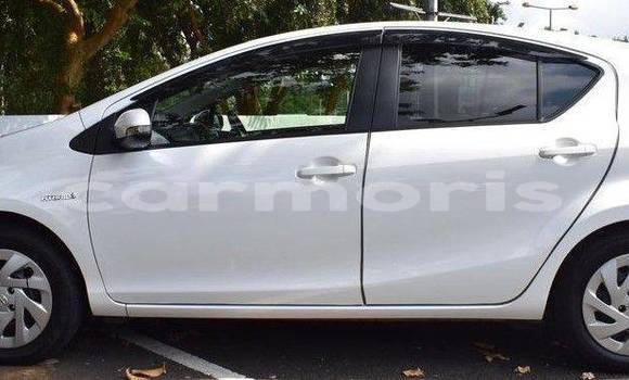 Buy Used Toyota Aqua White Car in Curepipe in Plaines Wilhems District Buy Used Toyota Aqua White Car in Curepipe in Plaines Wilhems District