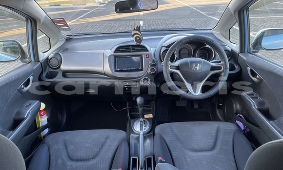 Buy Used Honda fit Blue Car in Grand Baie–Montagne Goyaves in Rodrigues Buy Used Honda fit Blue Car in Grand Baie–Montagne Goyaves in Rodrigues