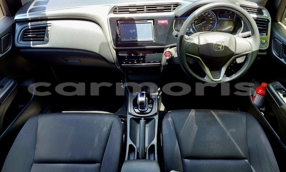 Buy Used Honda Grace White Car in Vacoas–Phoenix in Plaines Wilhems District Buy Used Honda Grace White Car in Vacoas–Phoenix in Plaines Wilhems District