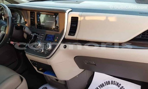 Buy Import Toyota Sienna White Car in Import - Dubai in Agalega Islands Buy Import Toyota Sienna White Car in Import - Dubai in Agalega Islands