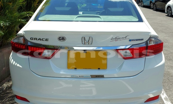 Buy Used Honda Grace White Car in Vacoas–Phoenix in Plaines Wilhems District Buy Used Honda Grace White Car in Vacoas–Phoenix in Plaines Wilhems District