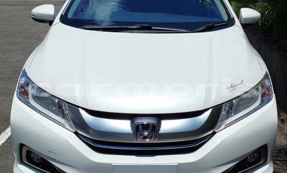 Buy Used Honda Grace White Car in Vacoas–Phoenix in Plaines Wilhems District Buy Used Honda Grace White Car in Vacoas–Phoenix in Plaines Wilhems District