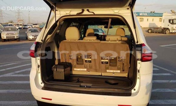 Buy Import Toyota Sienna White Car in Import - Dubai in Agalega Islands Buy Import Toyota Sienna White Car in Import - Dubai in Agalega Islands
