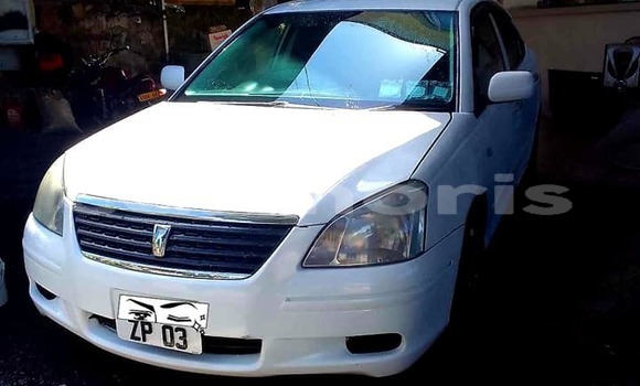 Buy Used Toyota Premio White Car in Chemin Grenier in Savanne