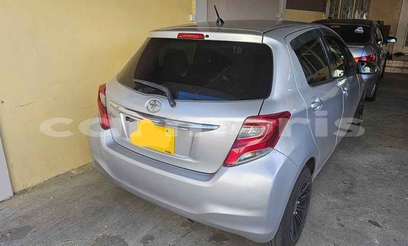 Buy Used Toyota Vitz Other Car in Arsenal in Pamplemousses District Buy Used Toyota Vitz Other Car in Arsenal in Pamplemousses District