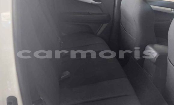 Buy Used Isuzu D–MAX White Car in Baie Malgache in Rodrigues Buy Used Isuzu D–MAX White Car in Baie Malgache in Rodrigues