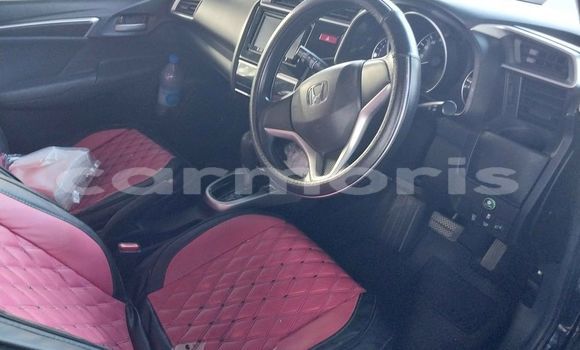 Buy Used Honda fit Black Car in Mahébourg in Grand Port District Buy Used Honda fit Black Car in Mahébourg in Grand Port District