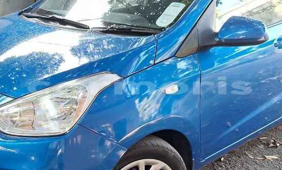 Buy Used Hyundai i10 Blue Car in Baie du Cap in Savanne District Buy Used Hyundai i10 Blue Car in Baie du Cap in Savanne District