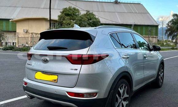 Buy Used Kia Sportage Other Car in Anse La Raie in Rivière du Rempart District Buy Used Kia Sportage Other Car in Anse La Raie in Rivière du Rempart District