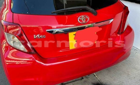 Buy Used Toyota Vitz Red Car in Baie du Cap in Savanne District Buy Used Toyota Vitz Red Car in Baie du Cap in Savanne District