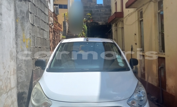 Acheter Occasion Voiture Hyundai i10 Blanc à Le Hochet, Pamplempousses Acheter Occasion Voiture Hyundai i10 Blanc à Le Hochet, Pamplempousses